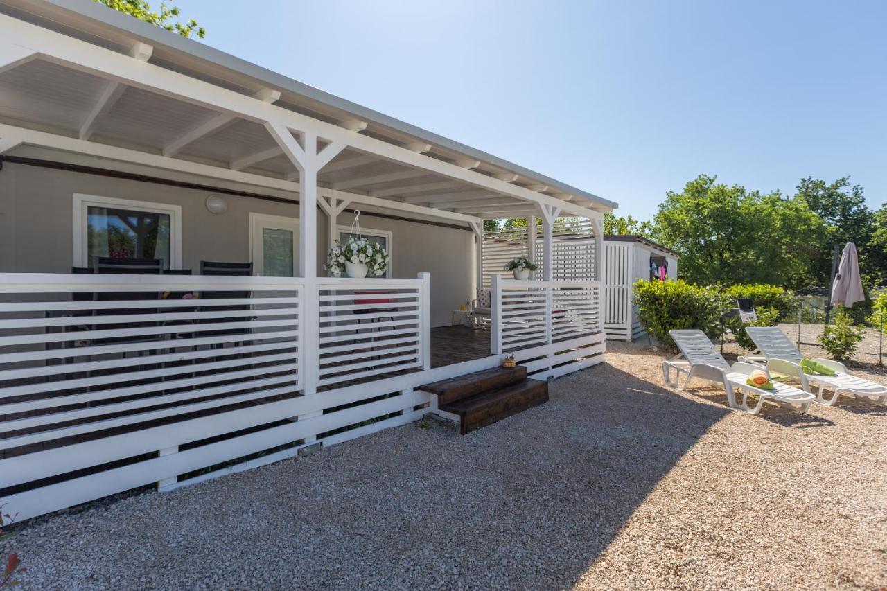 Zelena Laguna Mobile Homes Mugeba Kültér fotó