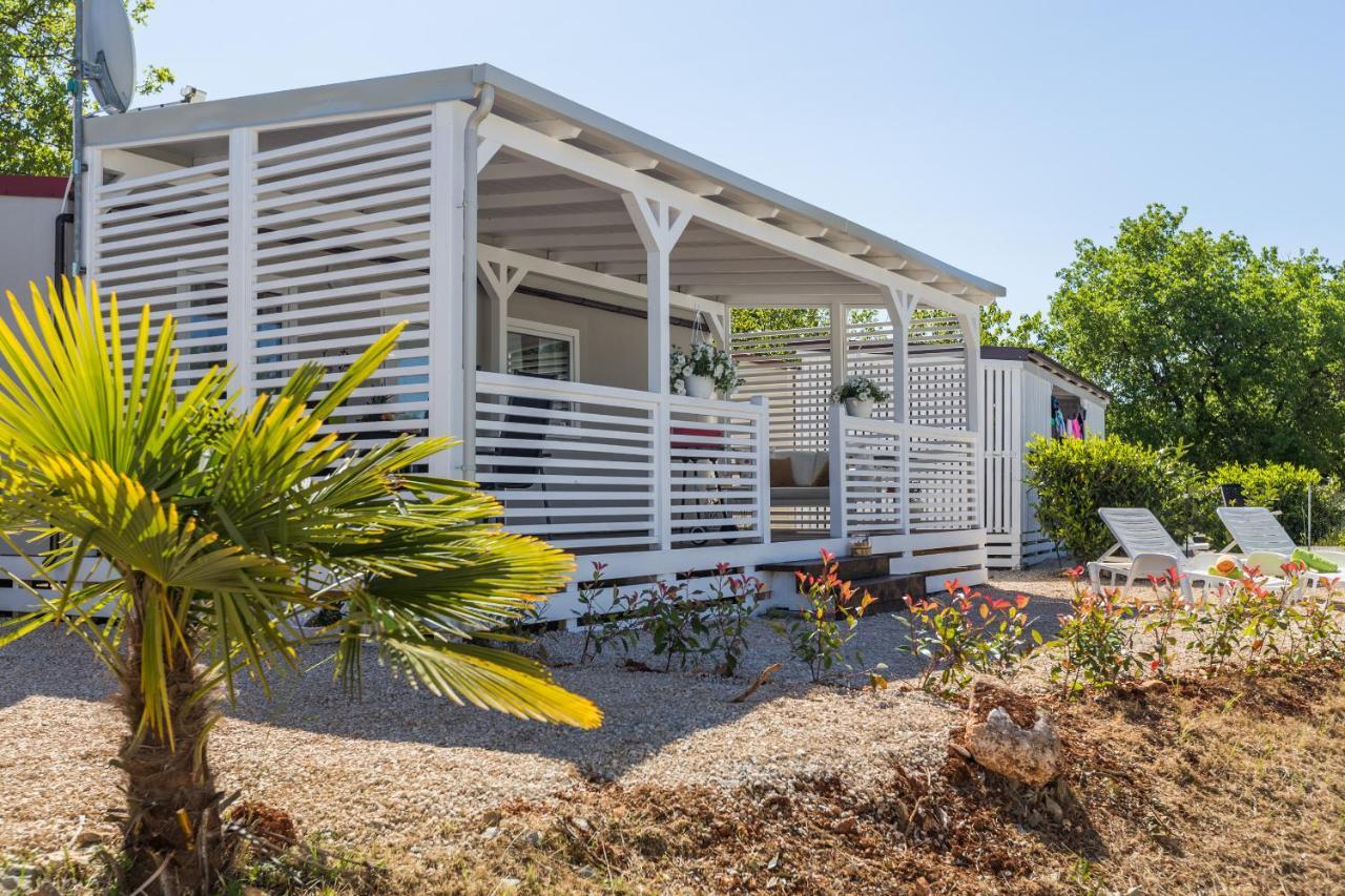Zelena Laguna Mobile Homes Mugeba Kültér fotó