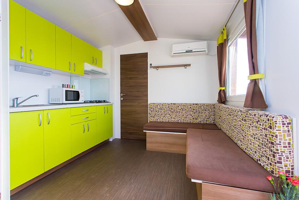Zelena Laguna Mobile Homes Mugeba Kültér fotó
